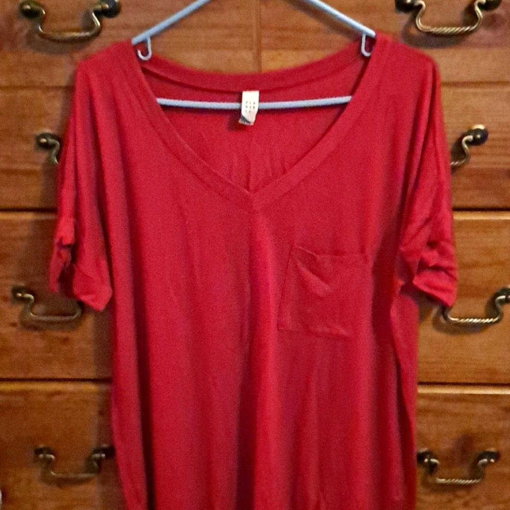 Red Flamingo boyfriend tshirt, size large